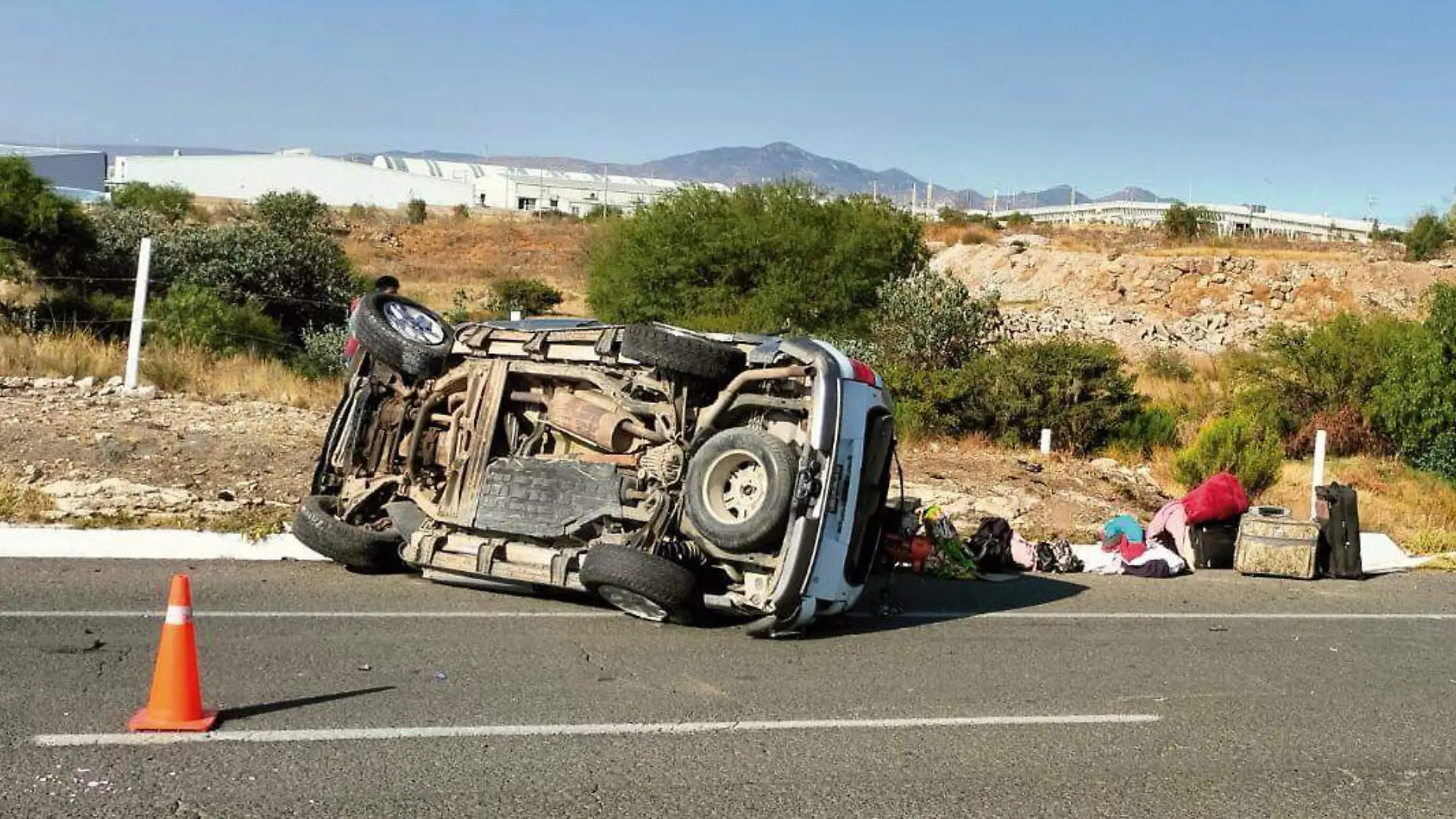 Volcadura en carretera 45 Fresnillo, Zacatecas